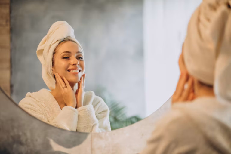 How to Start Using Retinol Without Irritation: A Beginner’s Guide